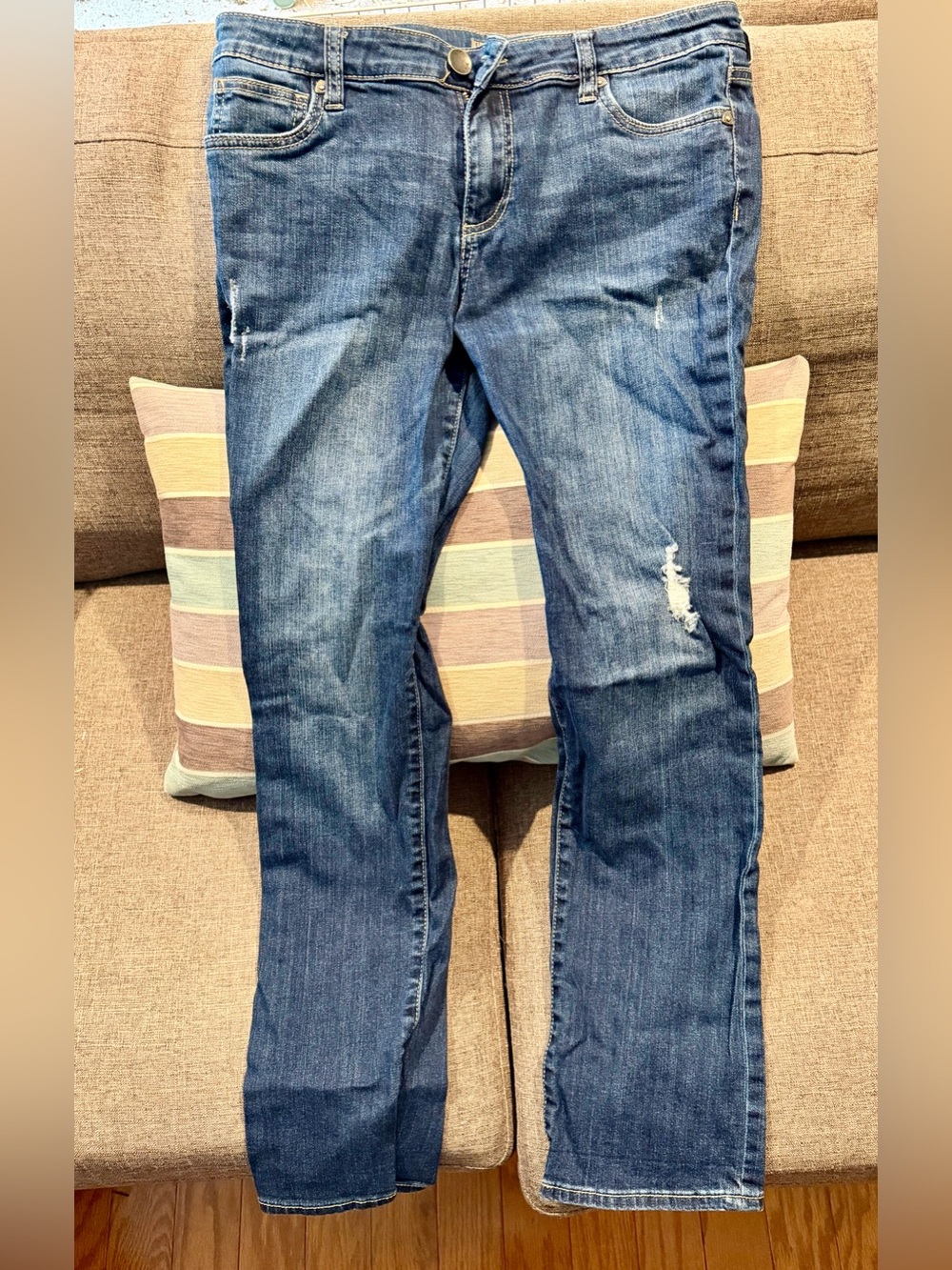Kut from the Kloth “Catherine Boyfriend” Jeans – Size 10